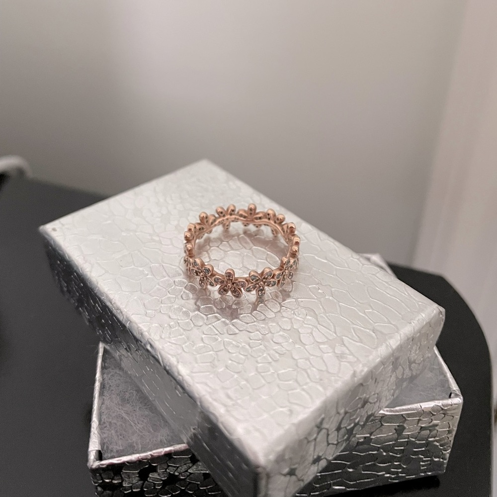Rose Gold Pandora Flower Ring Gem